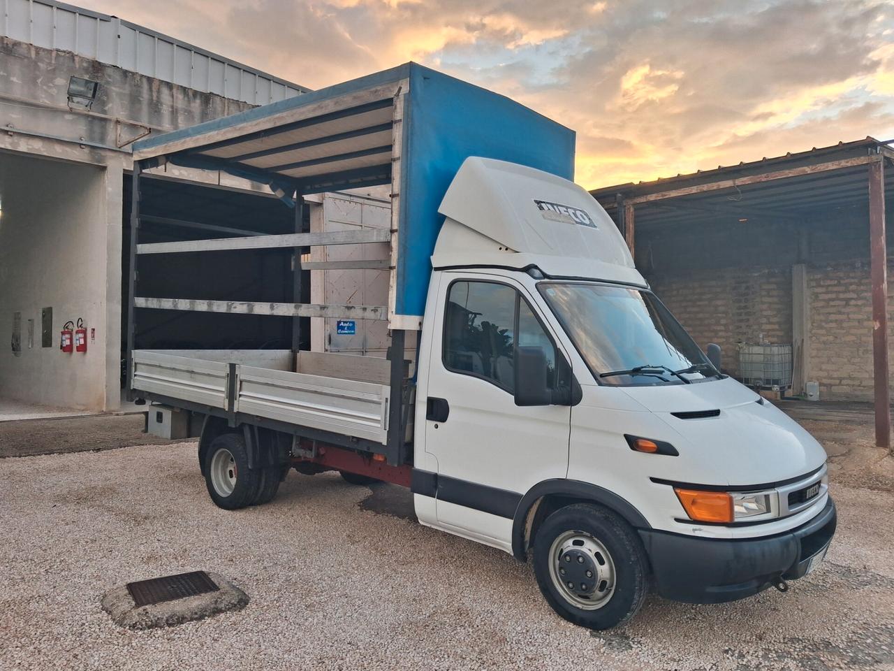 Iveco Daily 35c15 anno 2004 centine e telo