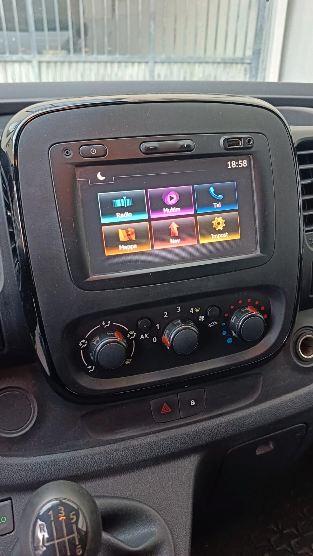 Opel Vivaro 1.7 CDti BITURBO S&S Kombi 9 posti con gancio traino