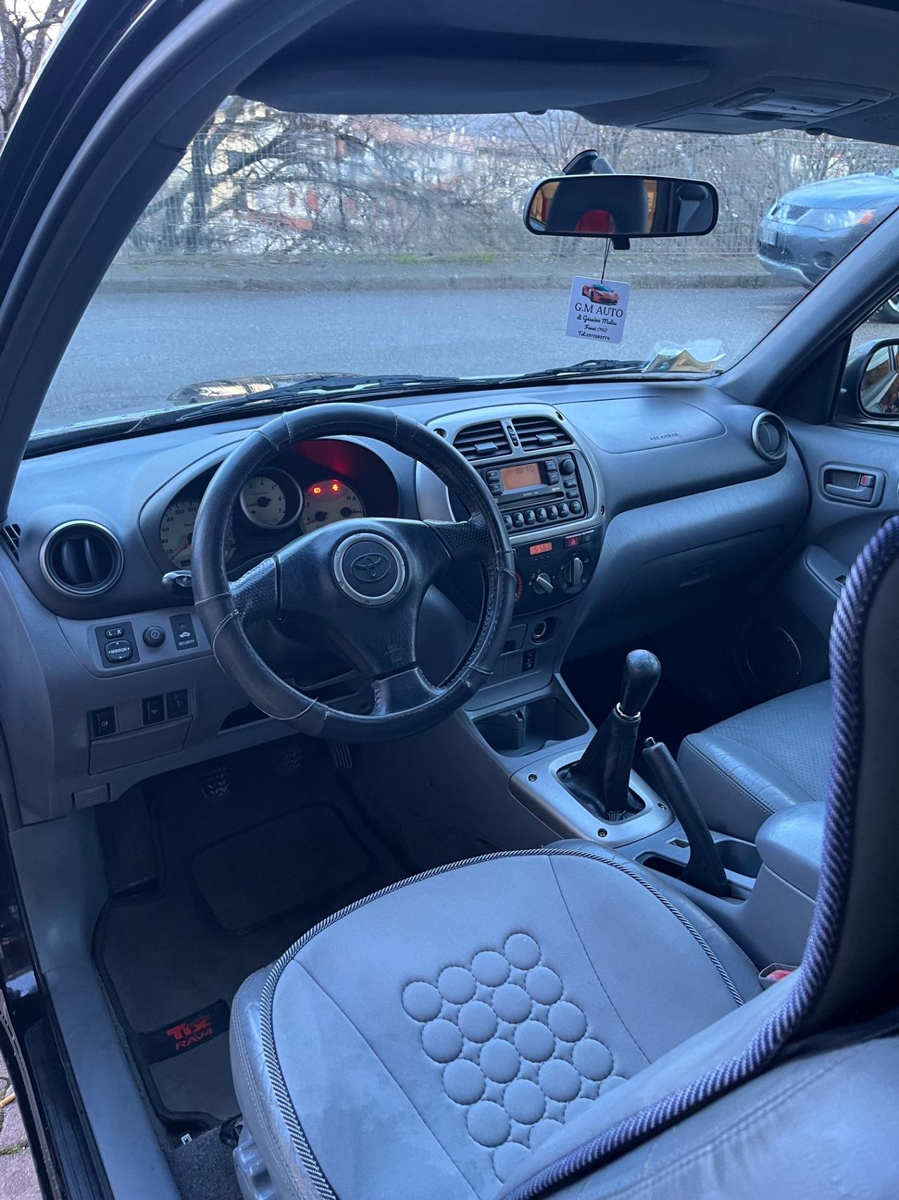 Toyota RAV 4 RAV4 2.0 Tdi D-4D cat 3 porte Sol