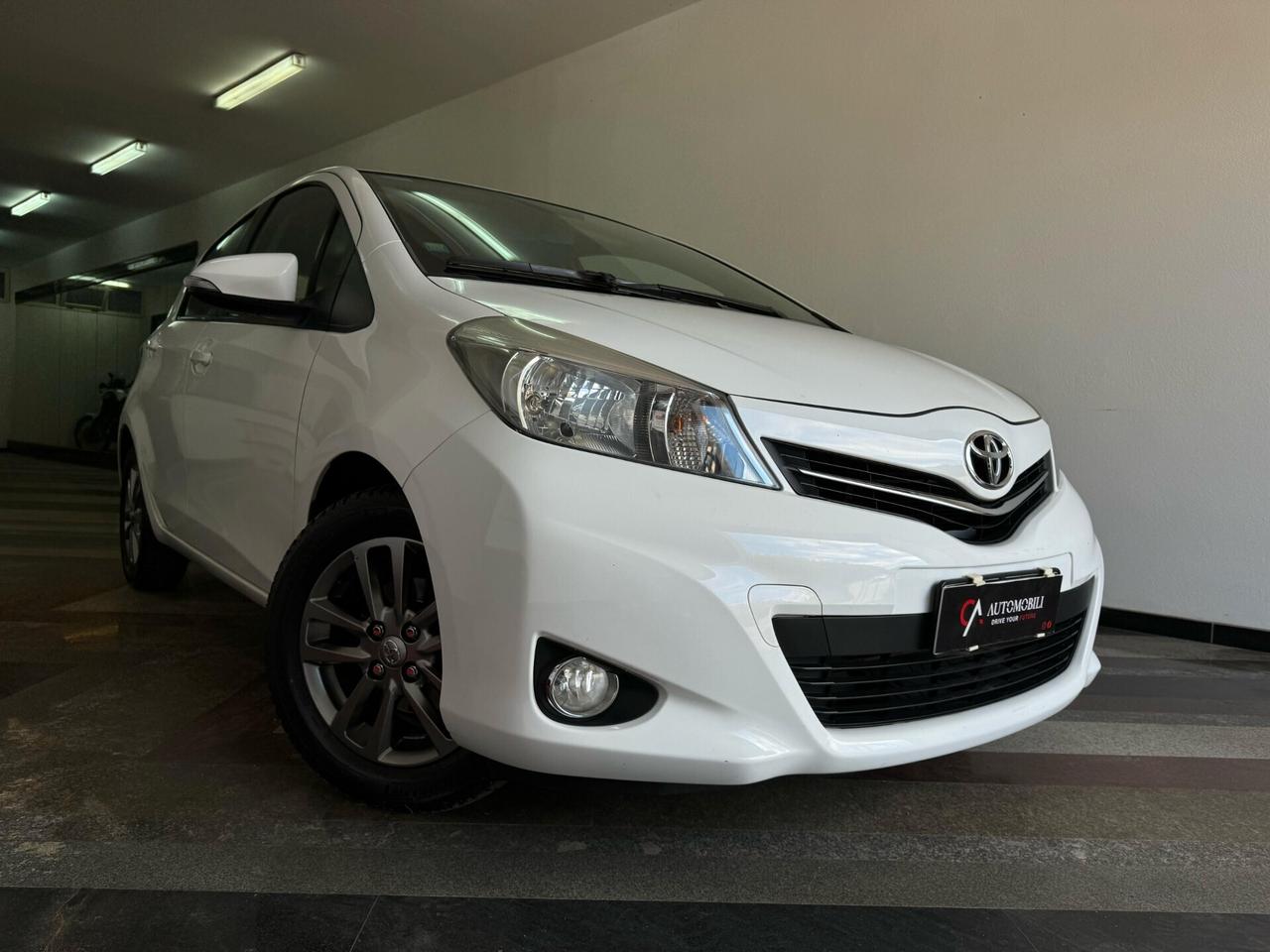 Toyota Yaris 1.0 5 porte Lounge