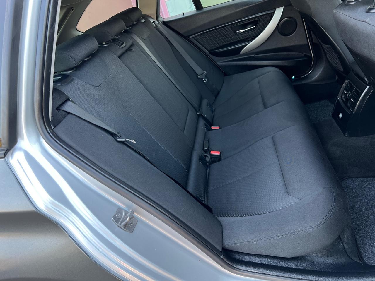 BMW 318 d Touring Sport auto