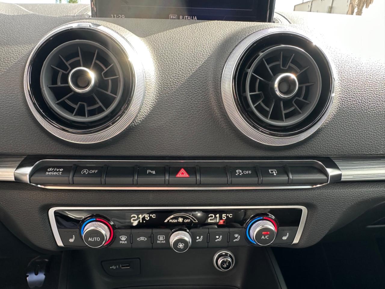 Audi A3 Cabrio 2.0 TDI S-Line stra full