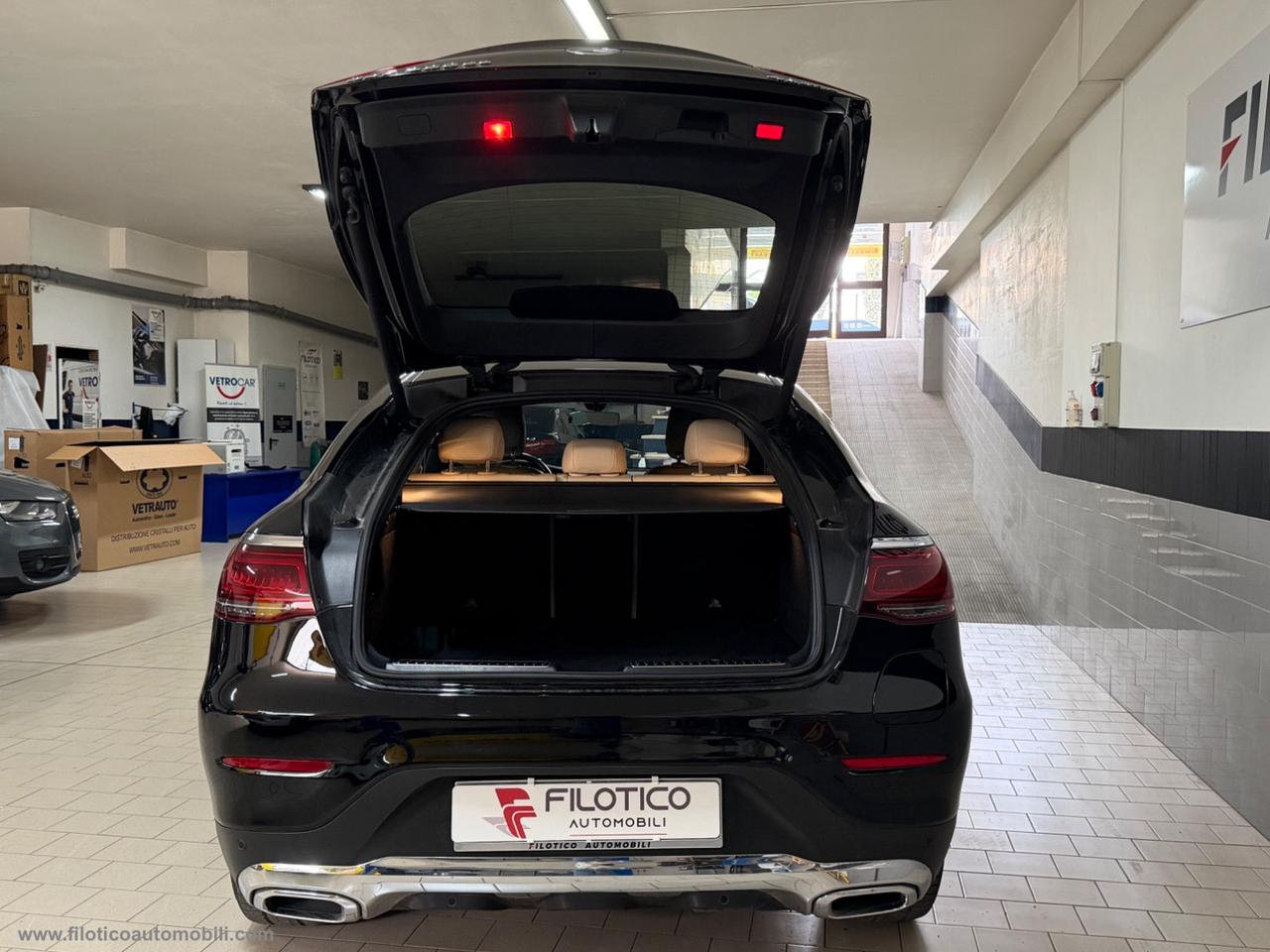 MERCEDES-BENZ GLC 300 de 4M Plug-in hyb. Coupé Sport PELLE - FARI LED FULL!!