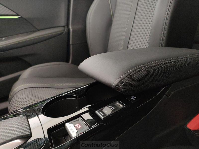 Peugeot 2008 2008 BlueHDi 130 S&S EAT8 GT