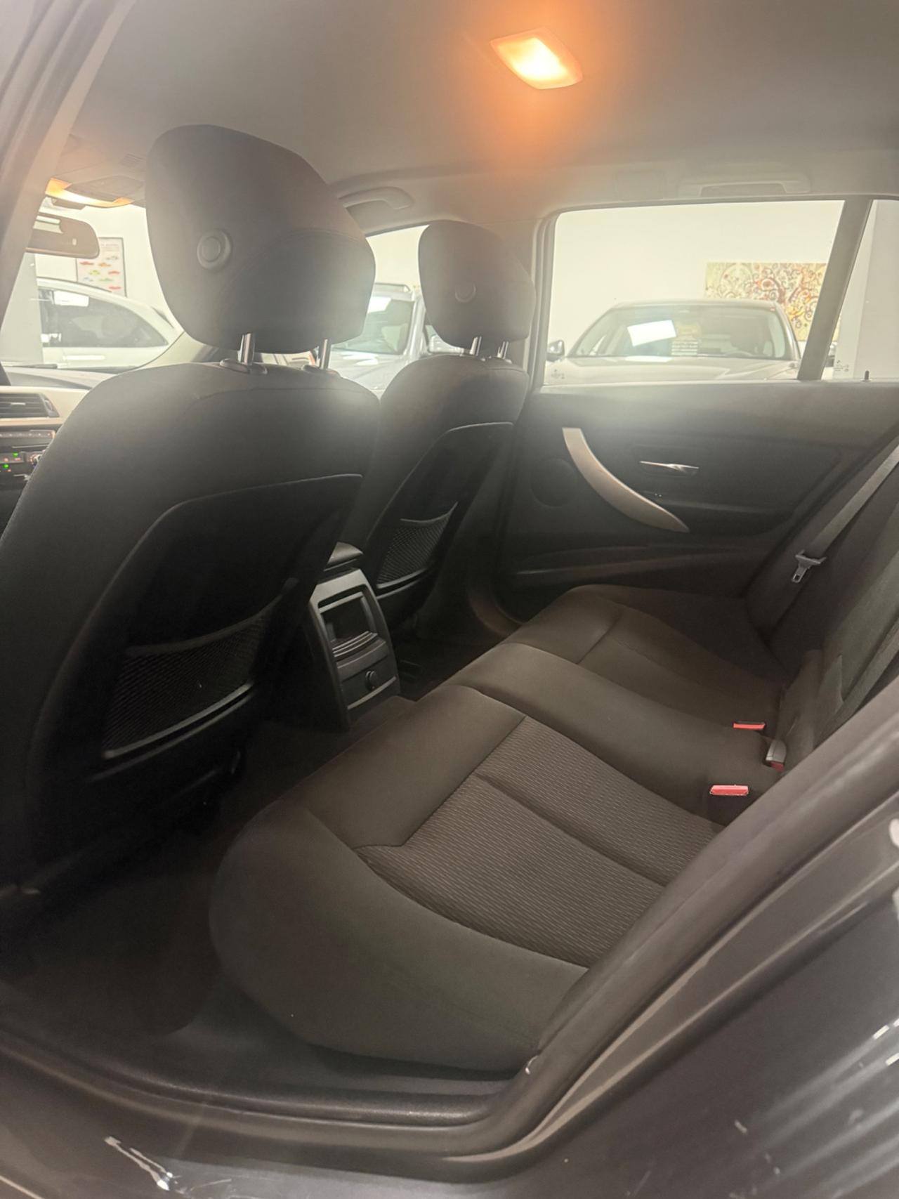 Bmw 318 318d Touring Business Advantage aut.