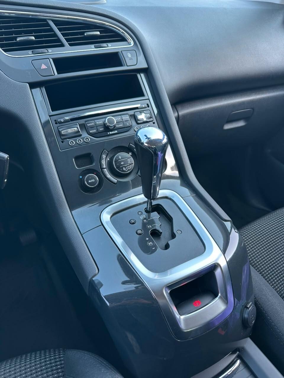 Peugeot 5008 BlueHDi 120 EAT6 S&S Allure