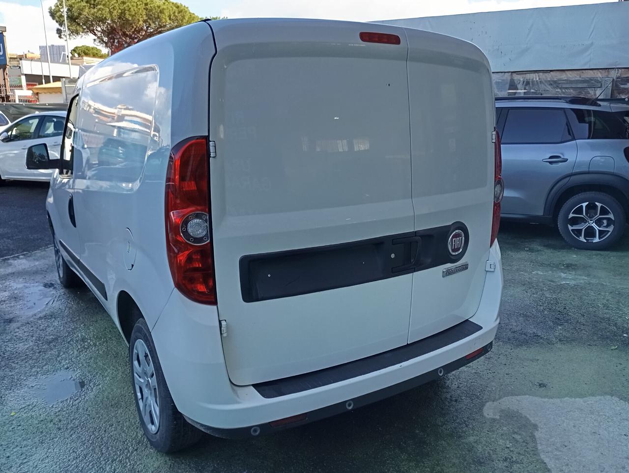 Fiat Doblo Cargo 1.6 Multijet 105CV Lounge 3 Posti
