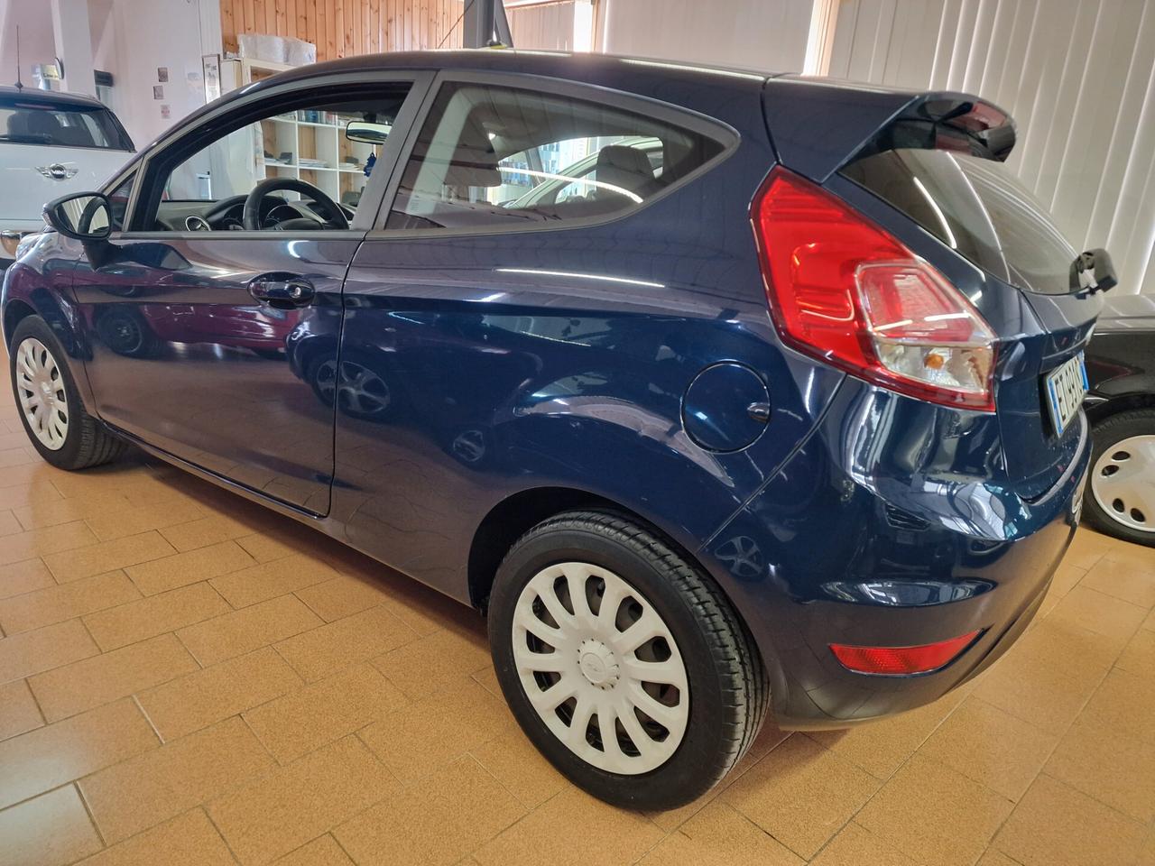 Ford Fiesta 1.4 3p. Bz.- GPL Titanium, 165 mila chilometri ok neopatentato.