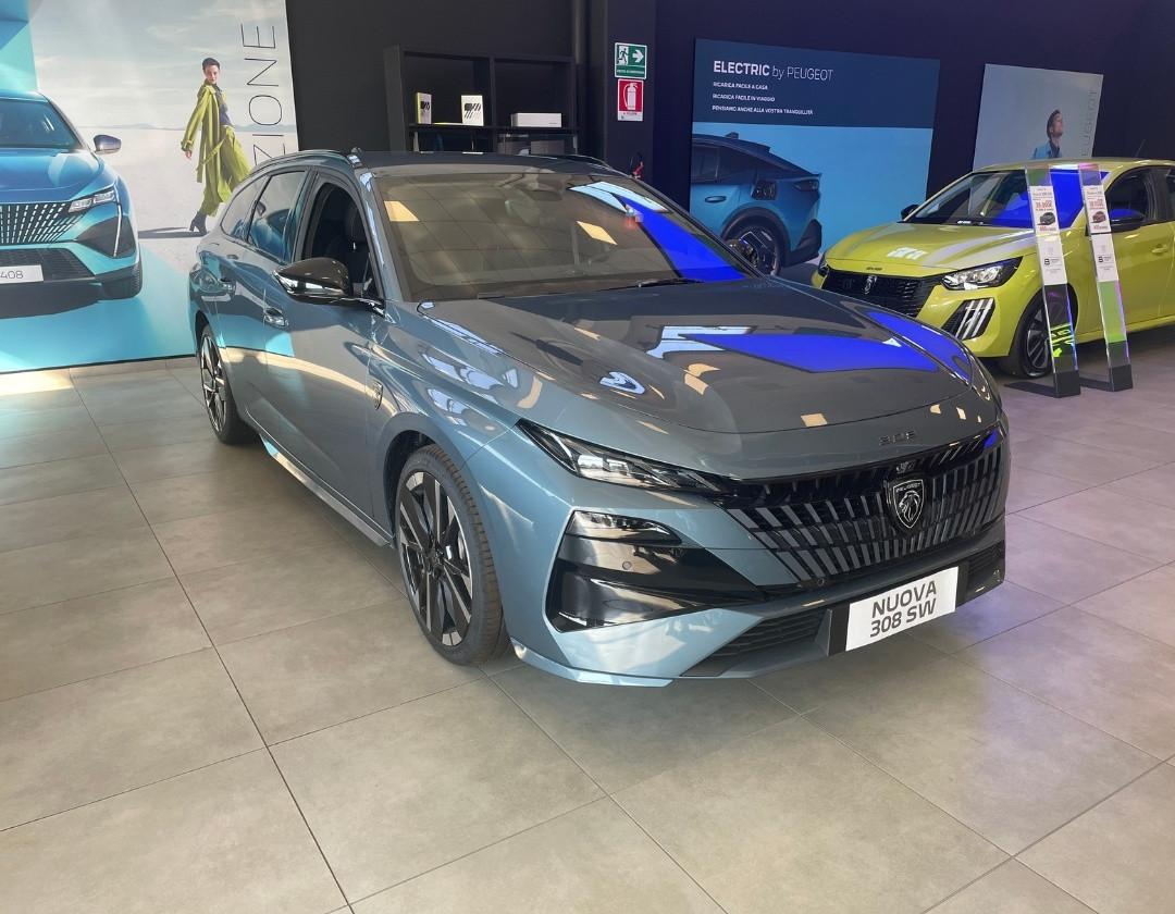 PEUGEOT New Peugeot 308 SW GT Plug-in Hybrid 195CV Automat