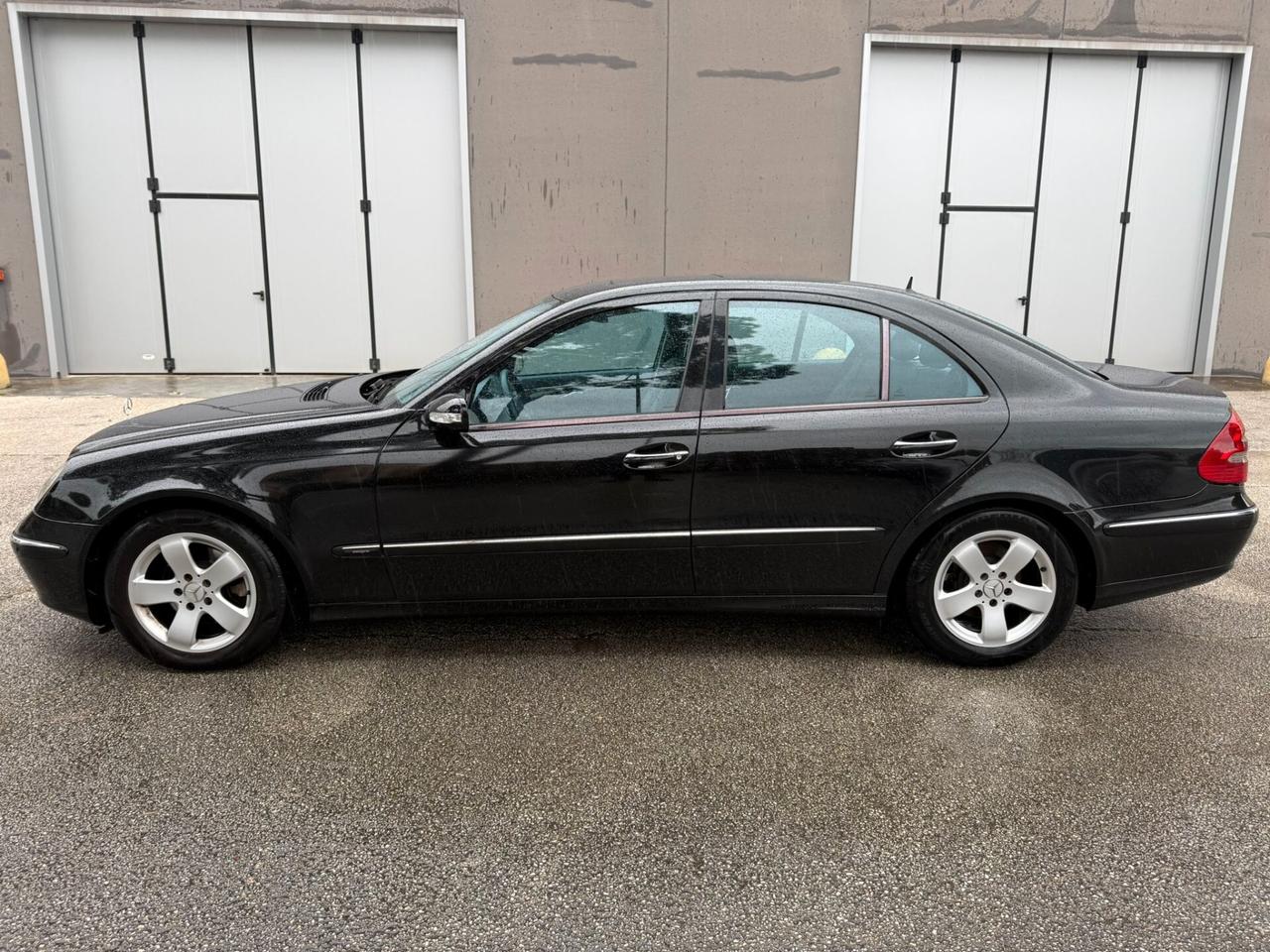 MERCEDES E220 AVANTGARDE 2004 12 MESI DI GARANZIA
