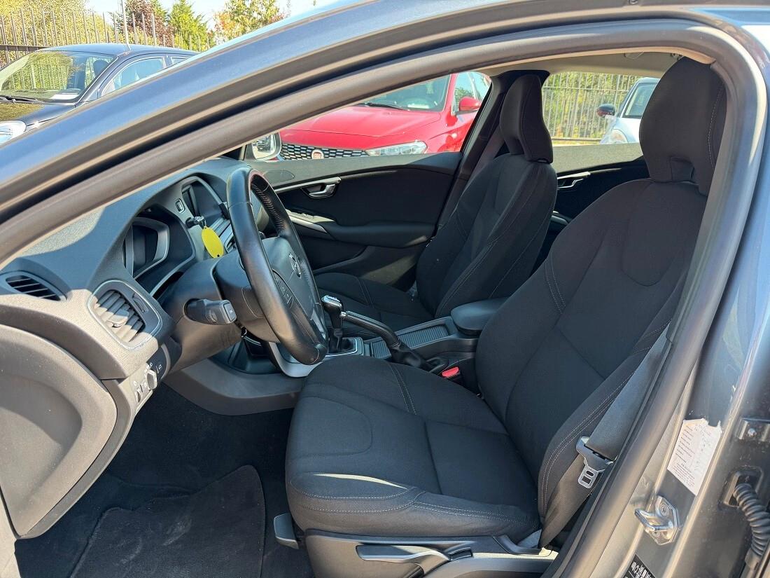 Volvo V40 D2 Business