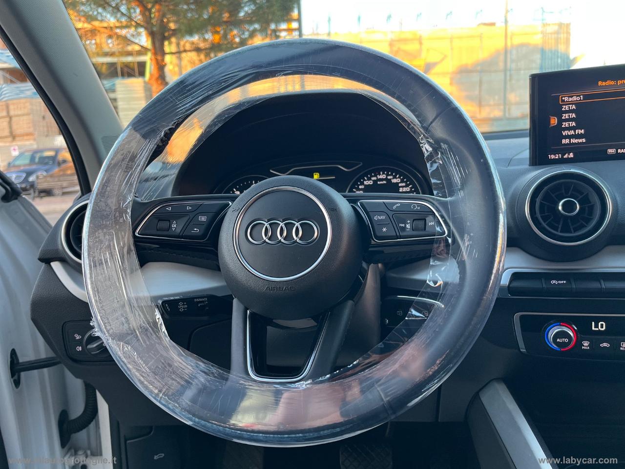 AUDI Q2 30 TDI S tronic Business Design