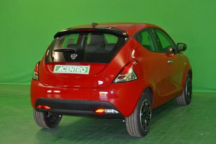 LANCIA New Ypsilon 5 porte - 70CV HYBRID ORO