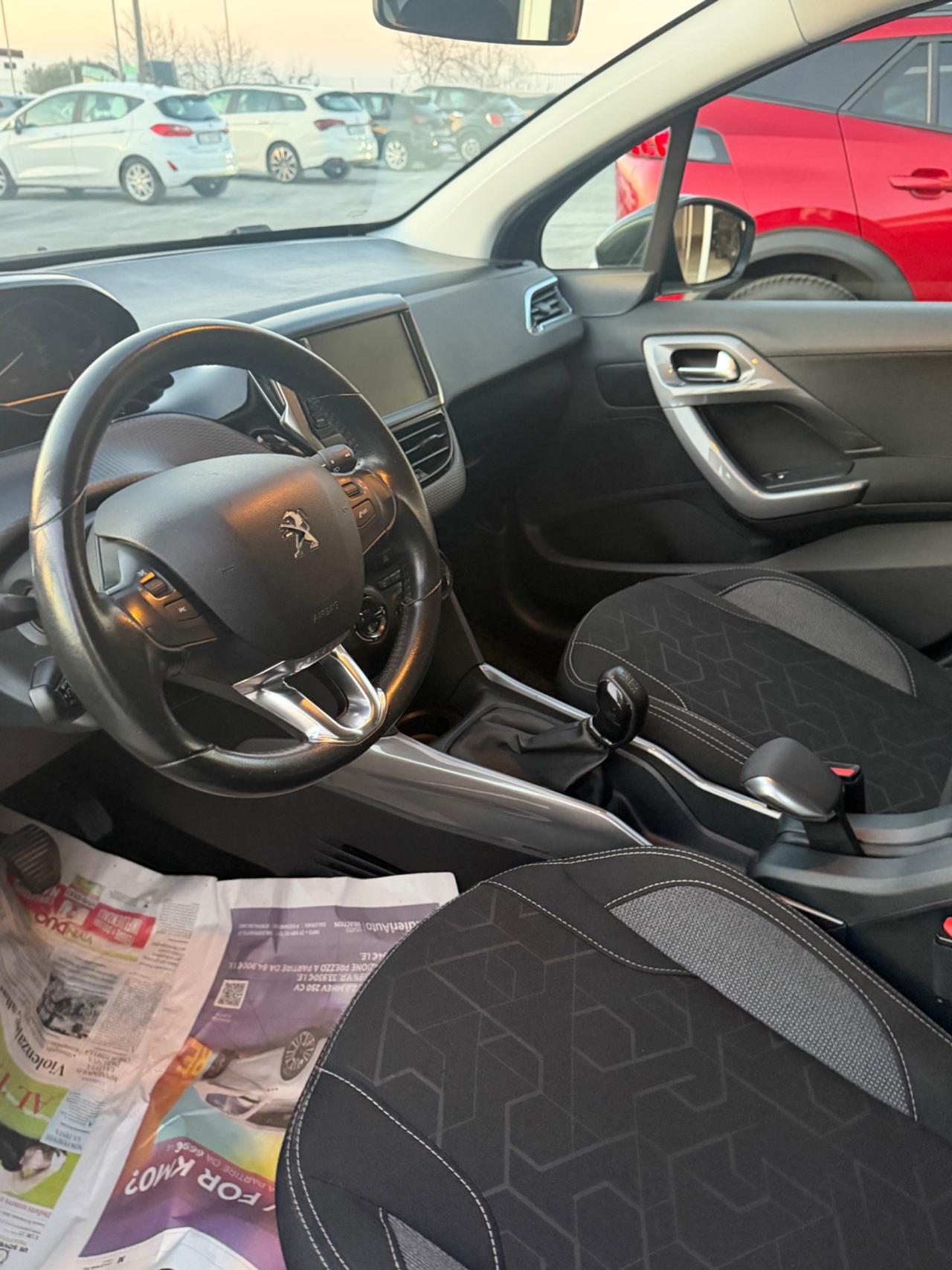 Peugeot 2008 BlueHDi 100 S&S Allure