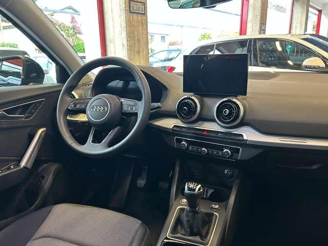 Audi Q2 30 TFSI Business Advanced