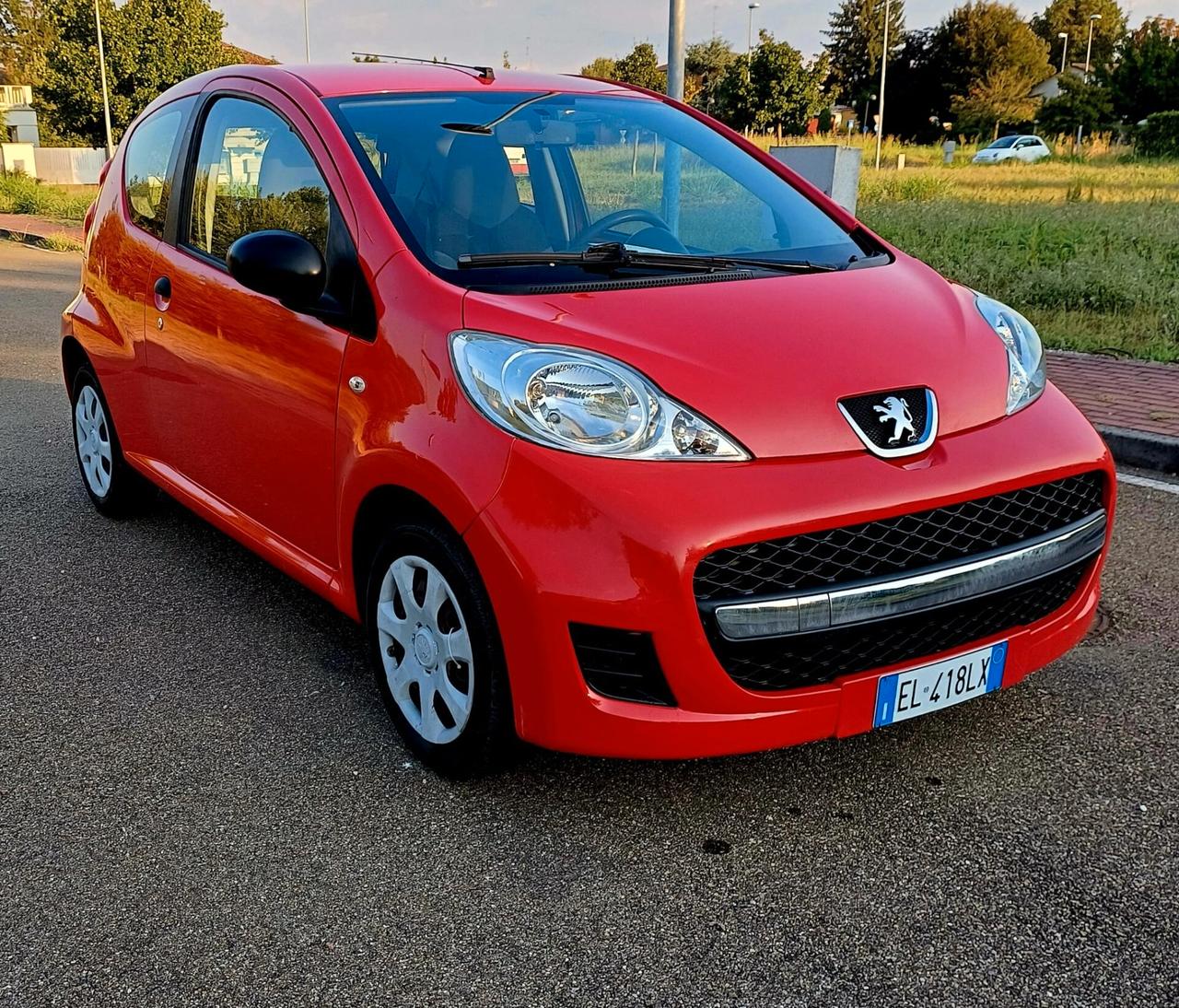 Peugeot 107 1.0 68CV 3p. Active anno 2012