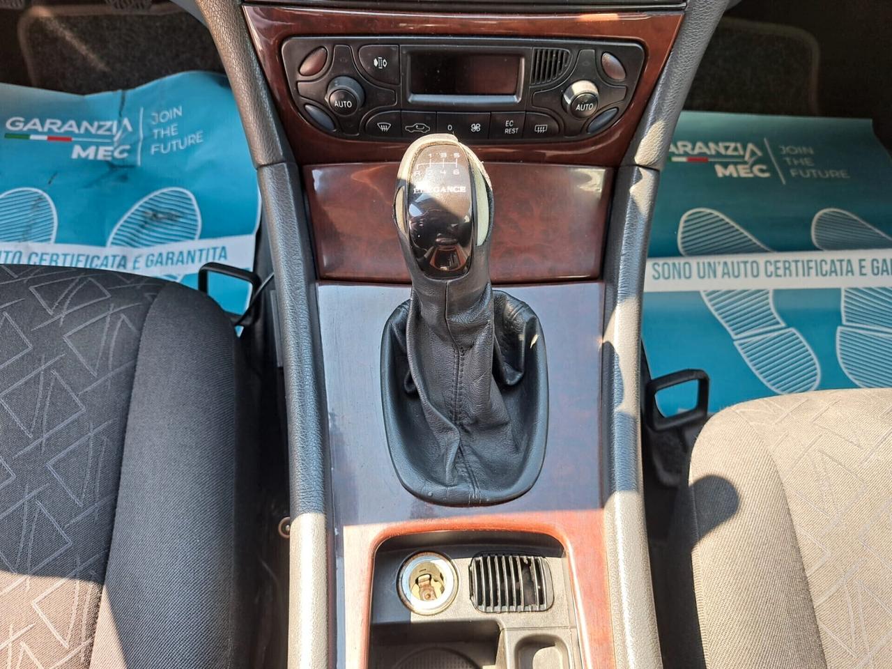Mercedes-benz C 220 / 105KW / 143CV