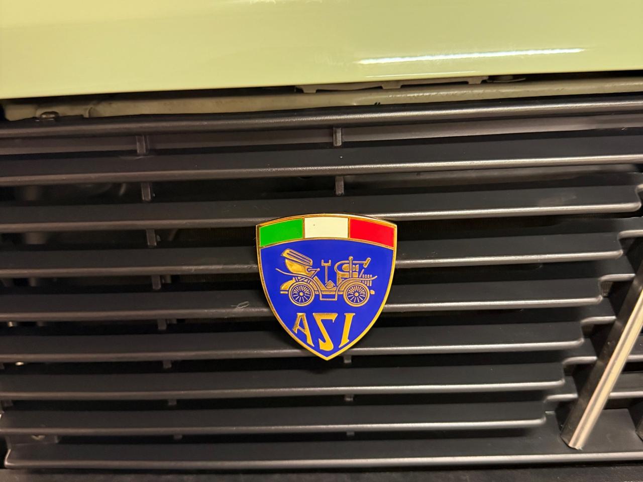 MERAVIGLIOSA PANDA 4 × 4 IN CONDIZIONI DA VETRINA ISCRITTA AS