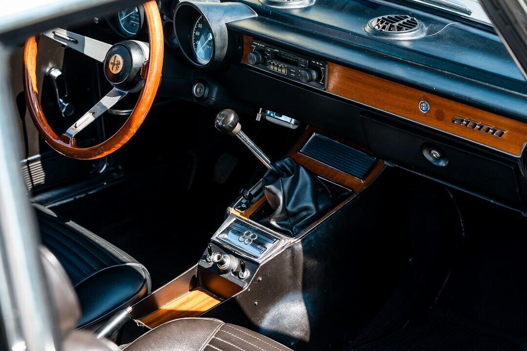 Alfa Romeo 2000 GT Veloce
