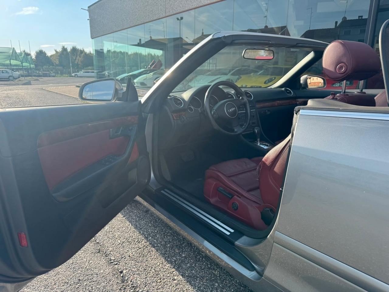 Audi A4 Cabrio 2.5 V6 TDI