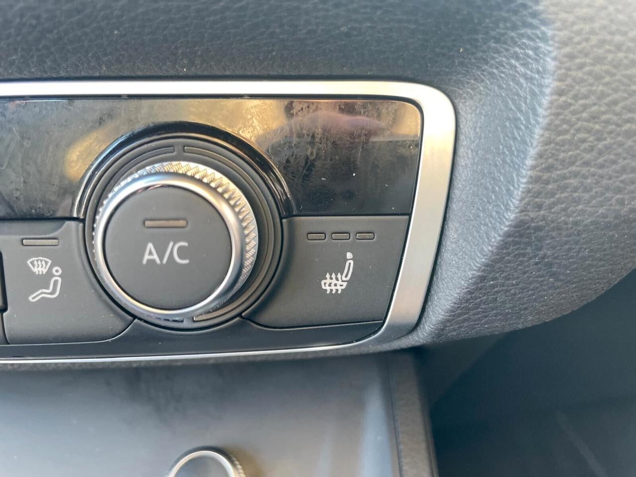 Audi Q3 40 TDI quattro S tronic S-Line interno/esterno