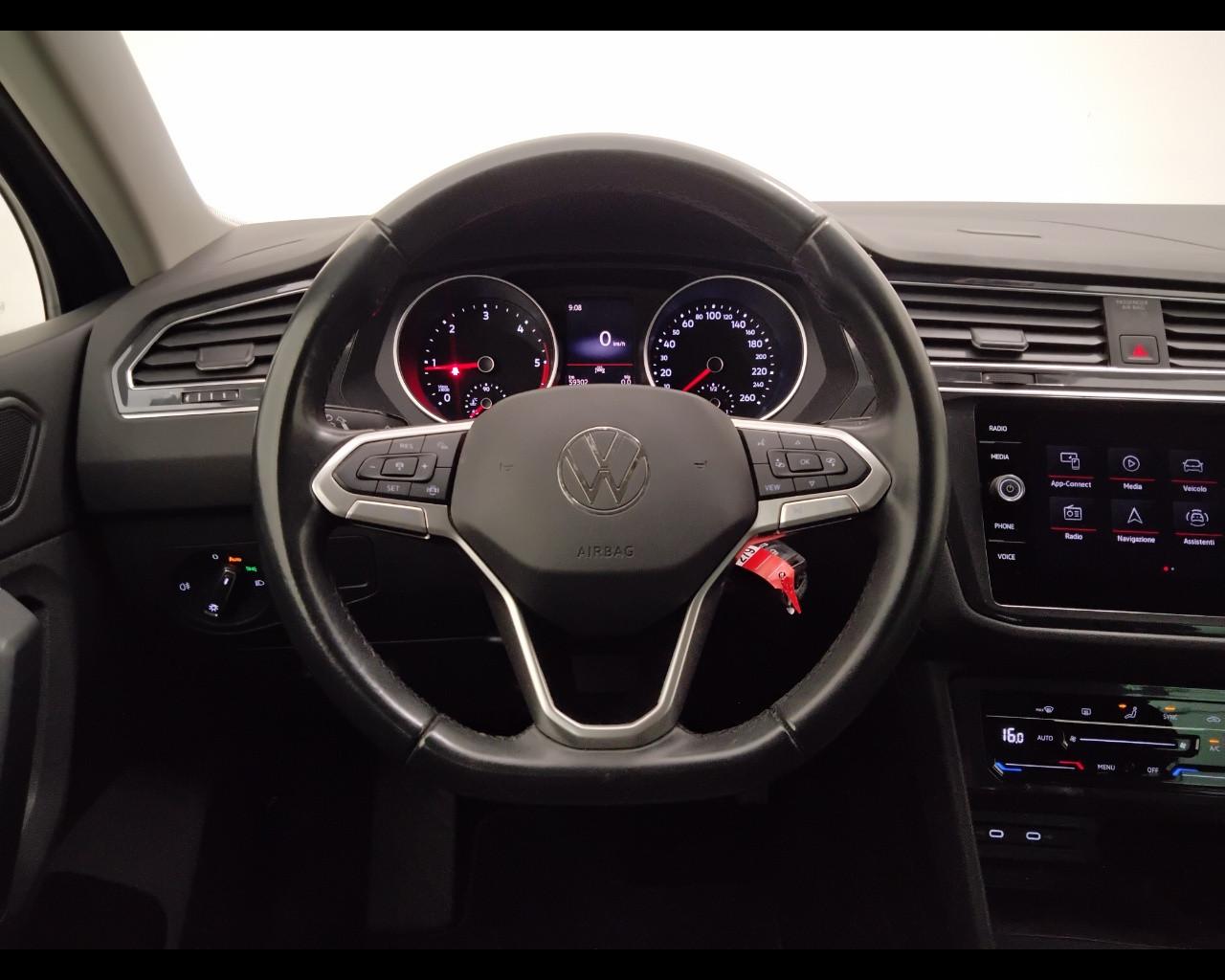 VOLKSWAGEN Tiguan II 2021 - Tiguan 2.0 tdi Life 122cv