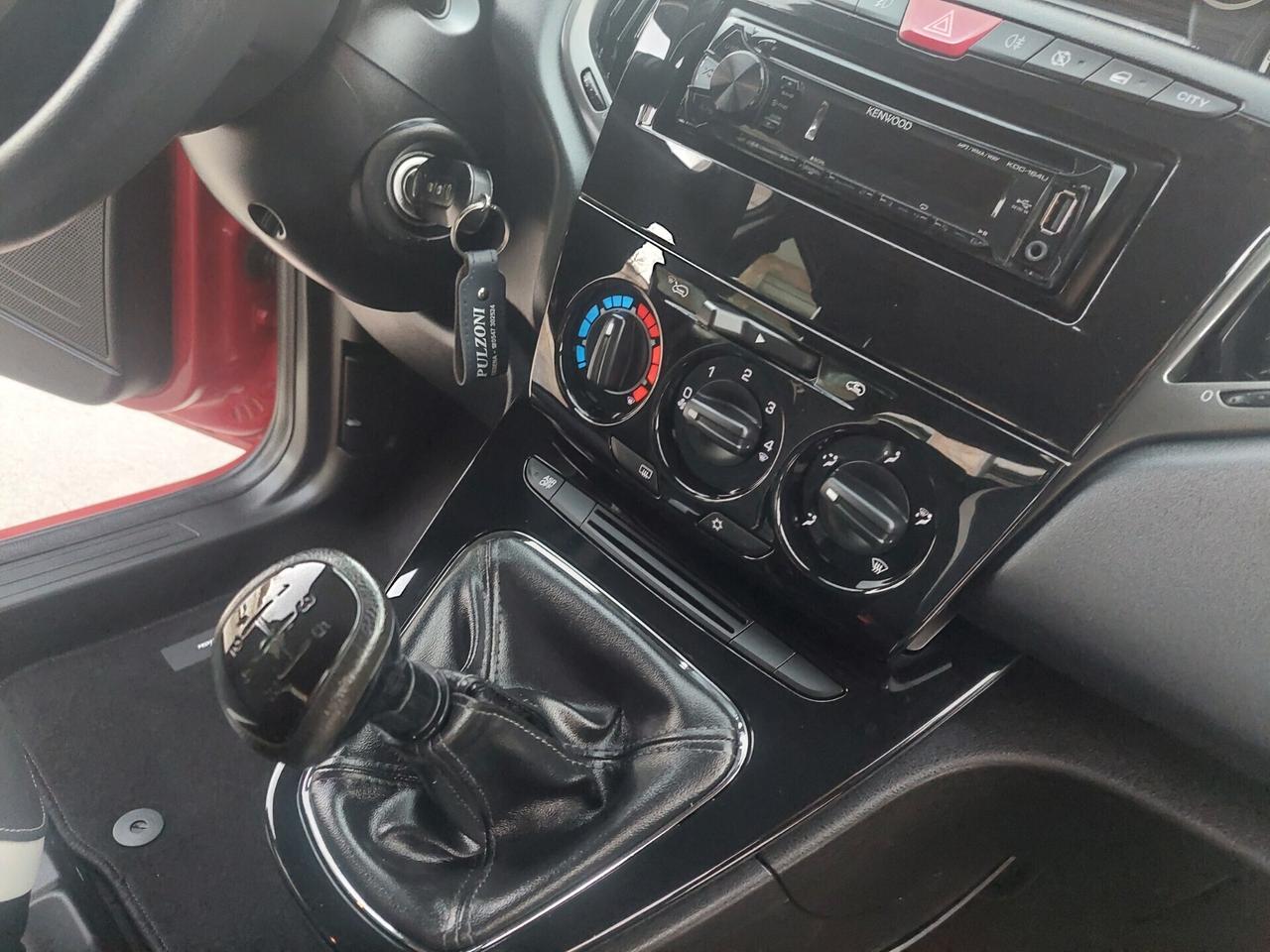 Lancia Ypsilon 1.3 MJT 16V 95 CV 5 porte 2015