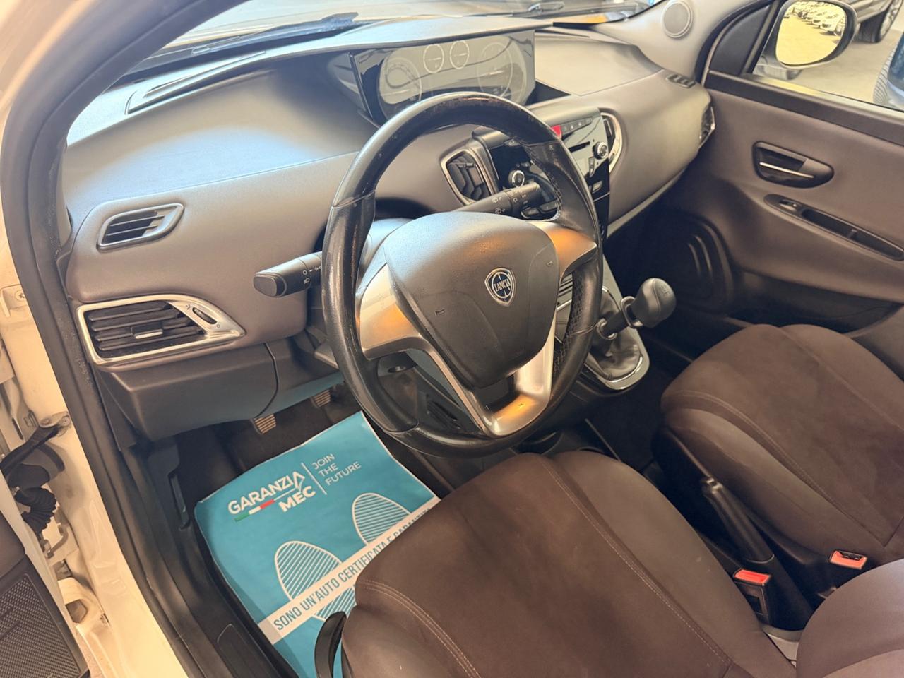 Lancia Ypsilon 1.2 69 CV 5 porte GPL Ecochic Gold