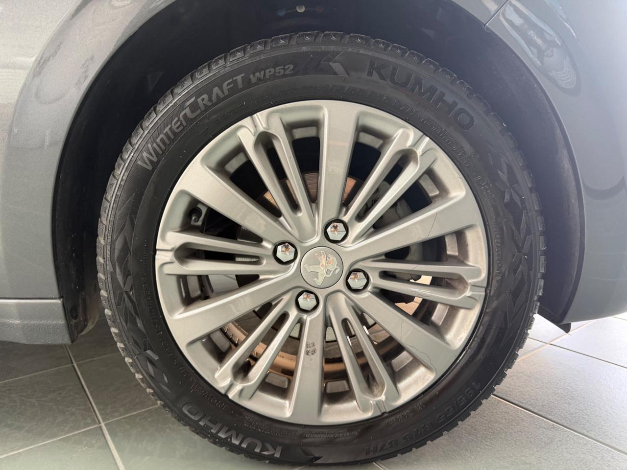 Peugeot 208 PureTech 82 5 porte Active