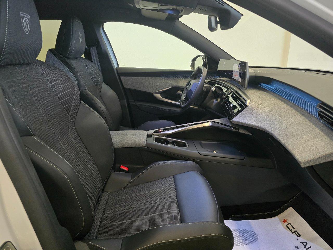 Peugeot 3008 3008 1.2 hybrid GT 145cv e-dcs6