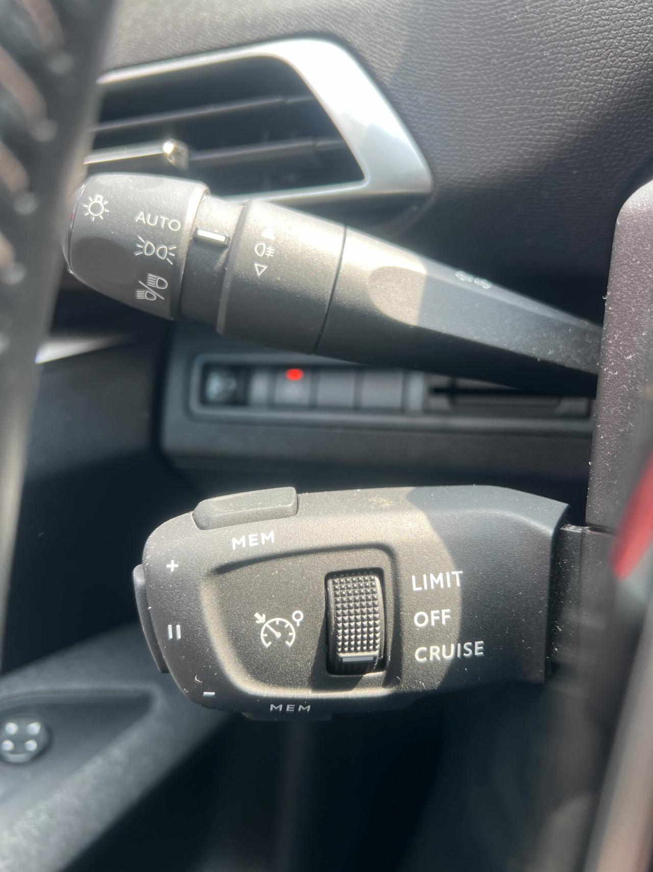 Peugeot 5008 - 7 Posti - Full Led - 1.5 Hdi