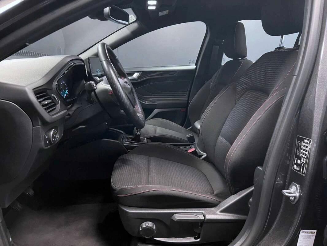 Ford Focus Focus SW 1.0 ecoboost ST-line s&s 125cv LED PDC
