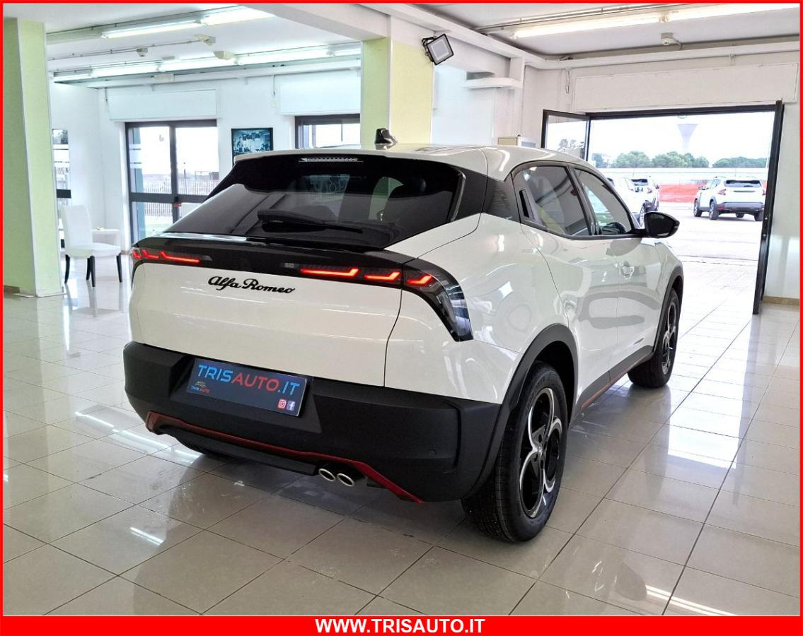 ALFA ROMEO Junior 1.2T Hybrid eDCT6 145cv Speciale NEOPATENTATI IVATA