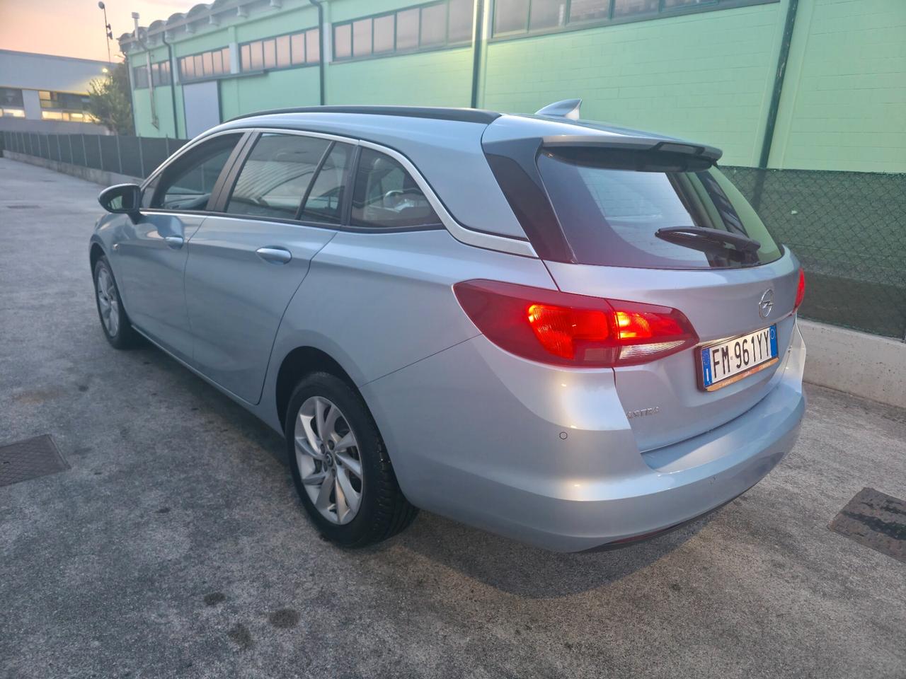 Opel Astra 1.6 CDTi 110CV con 109mila km
