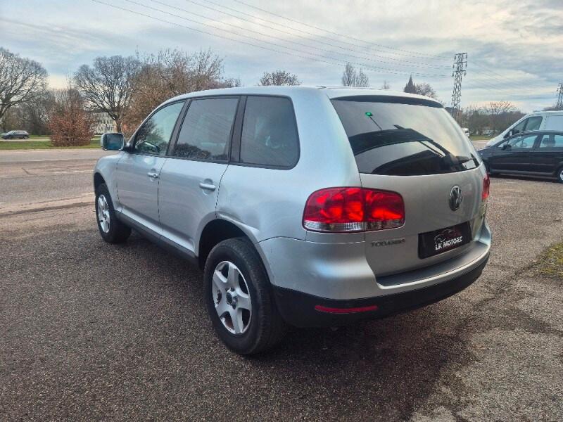 VOLKSWAGEN Touareg 2.5 R5 TDI