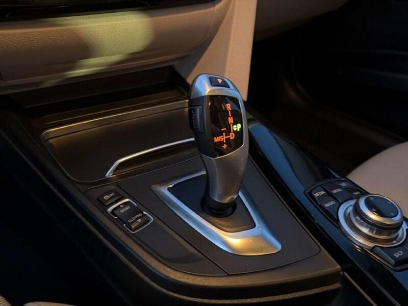 BMW Serie 3 Touring 316d Business Advantage aut.