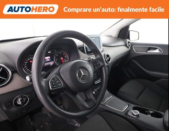 MERCEDES-BENZ B 180 d Automatic Business