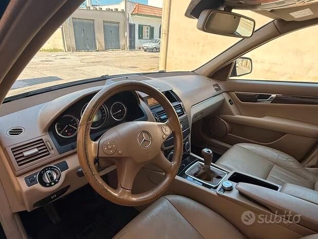 Mercedes-benz C 220 CDI BlueEFFICIENCY Elegance