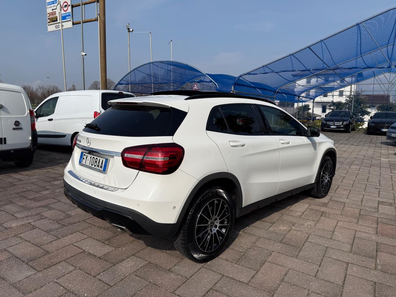 Mercedes-benz GLA 180 Business