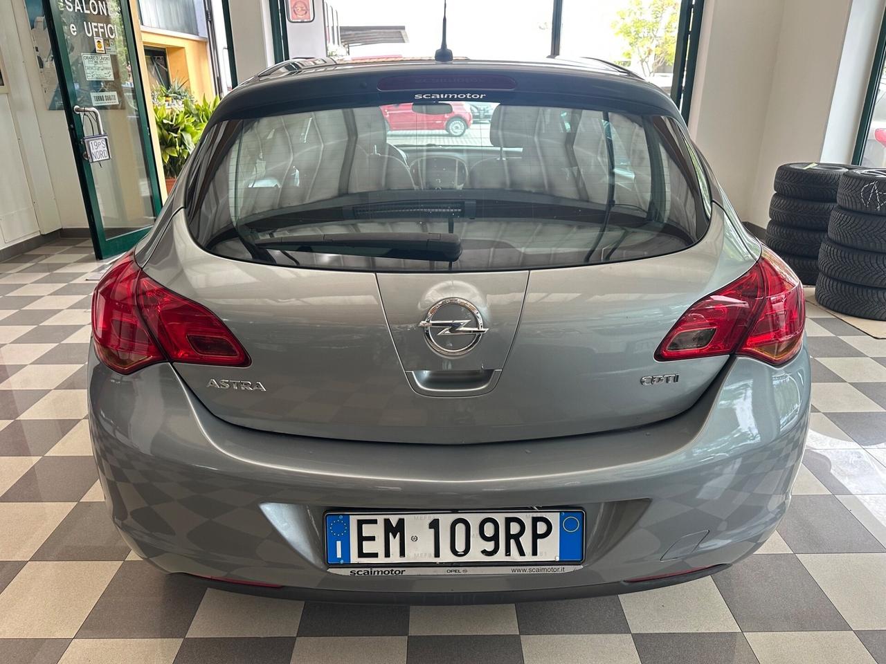 Opel Astra 1.7 CDTI 110CV 5 porte Cosmo