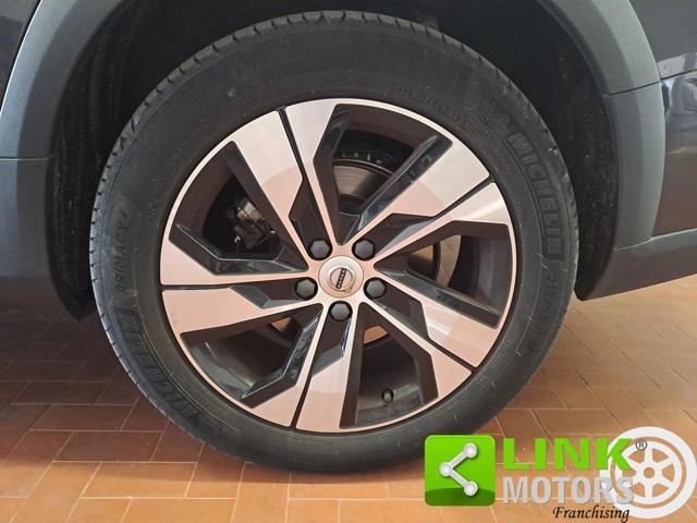 VOLVO V60 Cross Country 2.0 B4 D 211H 195 MHEV HYBRID PLUS AWD AUTOMATICA