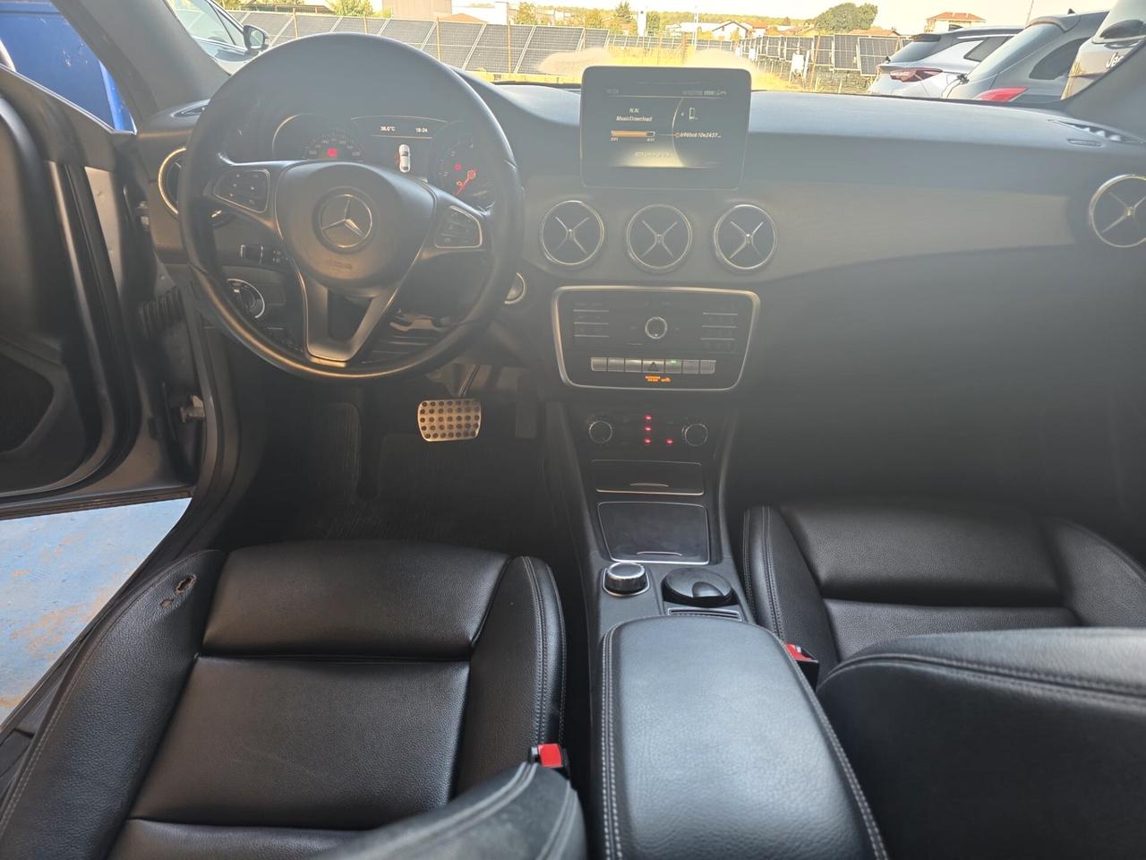 Mercedes-benz CLA 200 d Sport