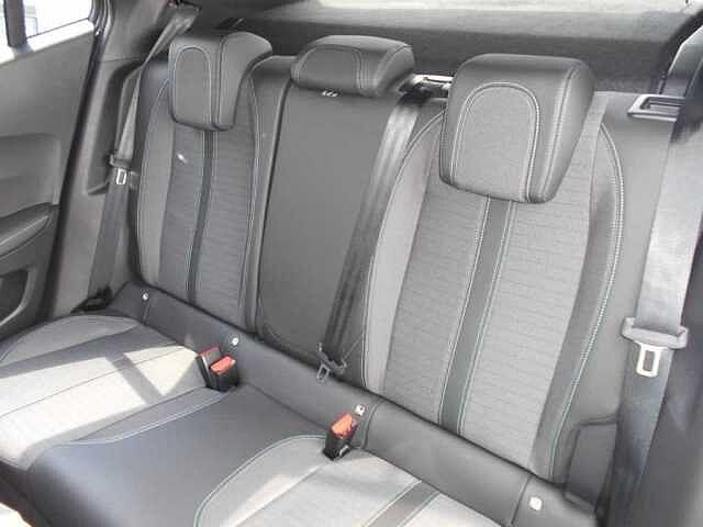 Peugeot 2008 130 EAT8 Allure Pk Fin 9Perfet