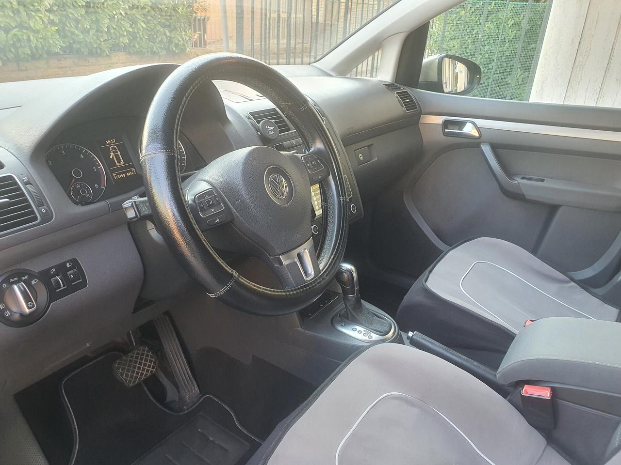 Volkswagen Touran 1.6 TDI DSG Comfortline AUTOMATICO