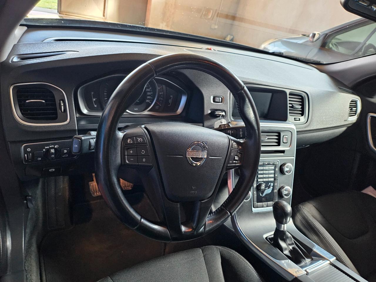 Volvo V60 D2 1.6 Kinetic