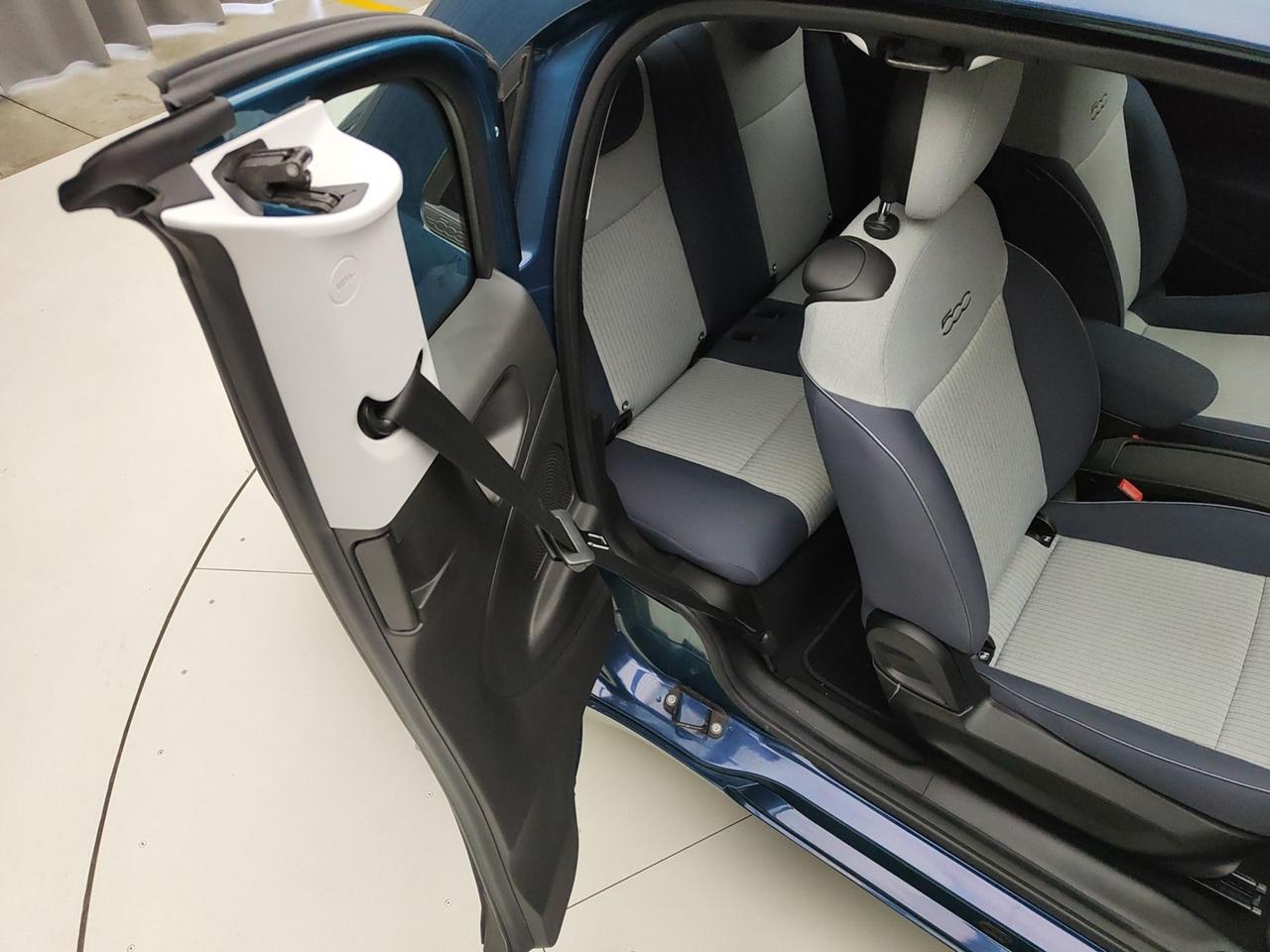 FIAT 500e 3+1 500E 3+1 320KM 118CV 42KW ICON+