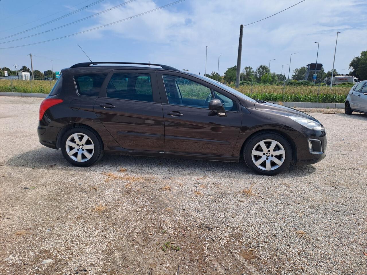 Peugeot 308 1.6 8V e-HDi 112CV Stop&Start SW Active