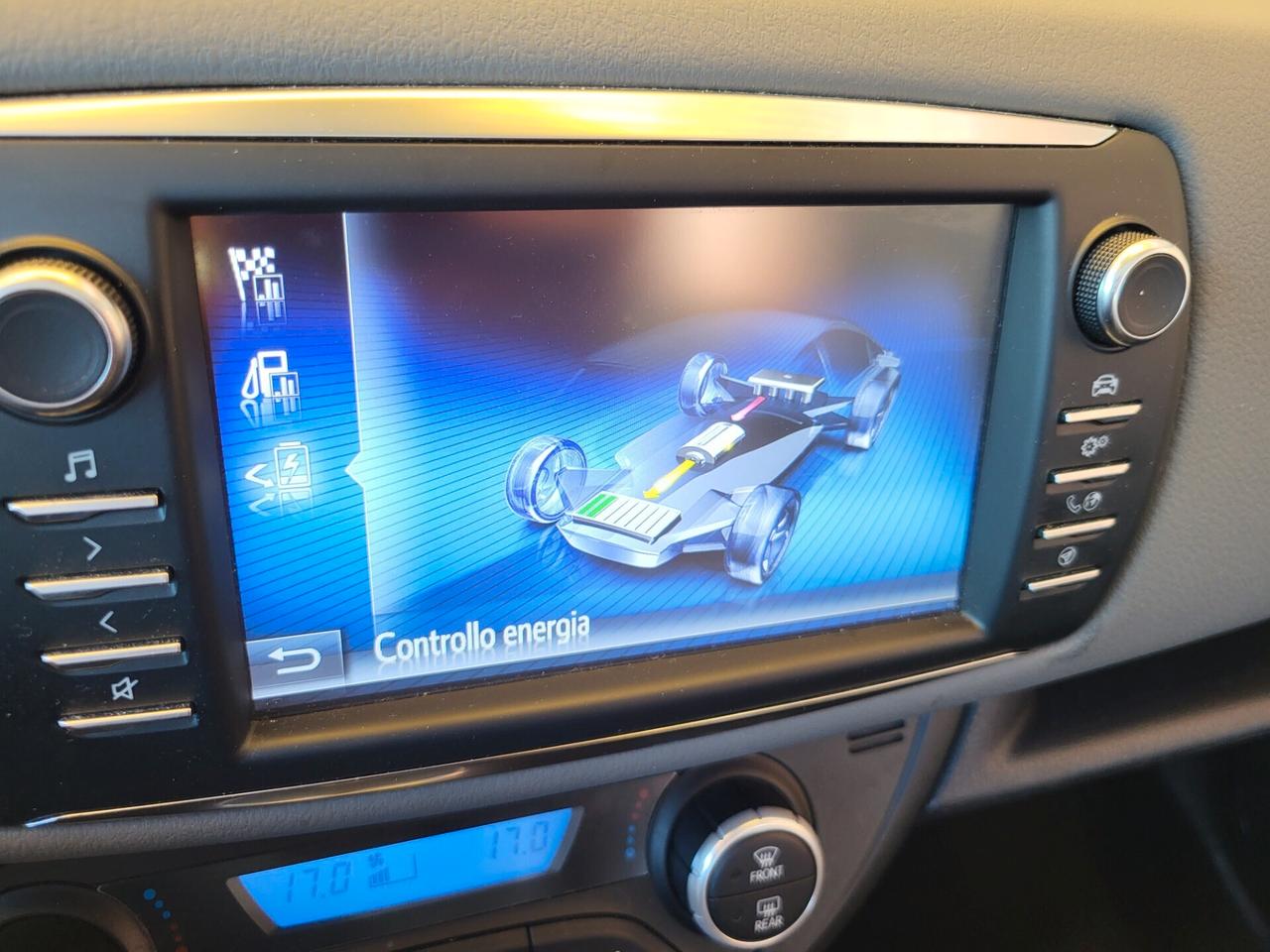 Toyota Yaris 1.5 hybrid full optional unicaproprietaria