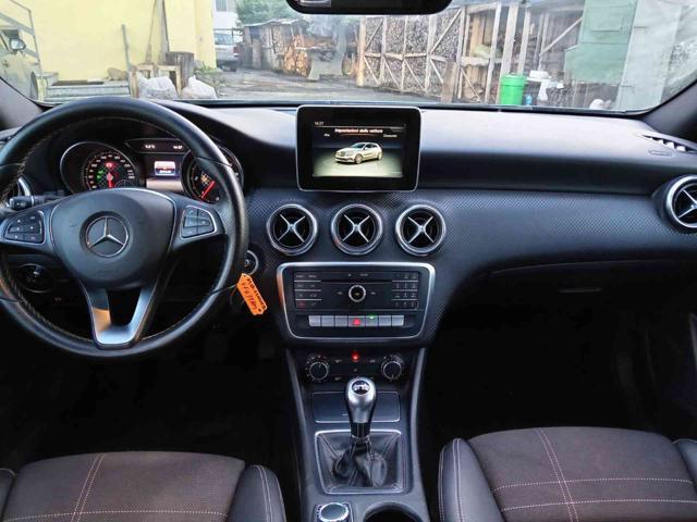 MERCEDES-BENZ A 180 d Premium