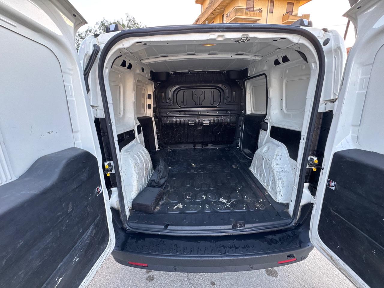 FIAT DOBLO' 1.6 MJT II 120 CV 3 POSTI PORTA LATERALE CLIMA